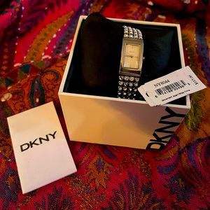 DKNY WATCH